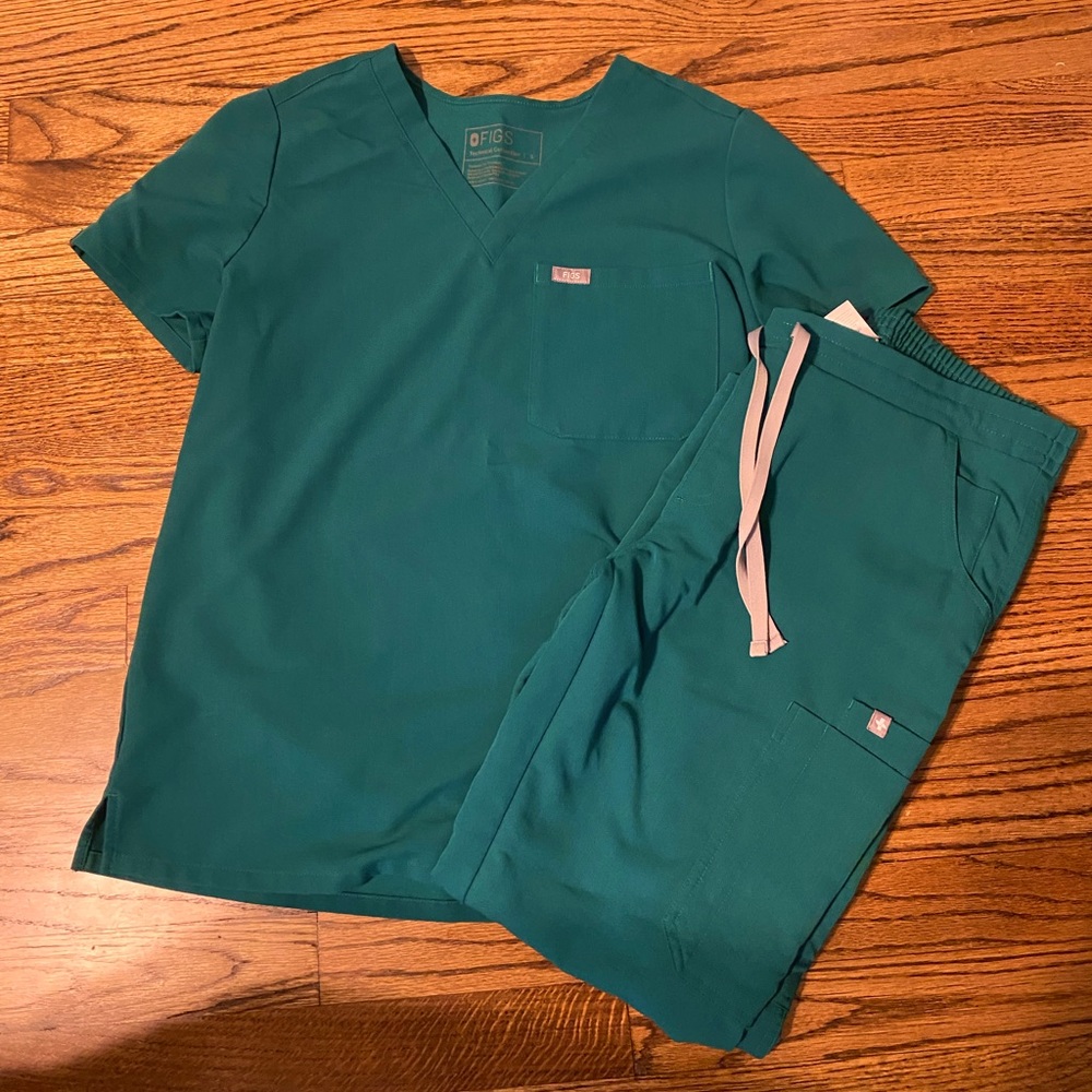 Figs hunter green set size S/SP